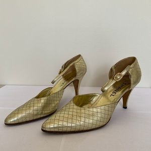 CHANEL ANKLE STRAP VINTAGE HEELS